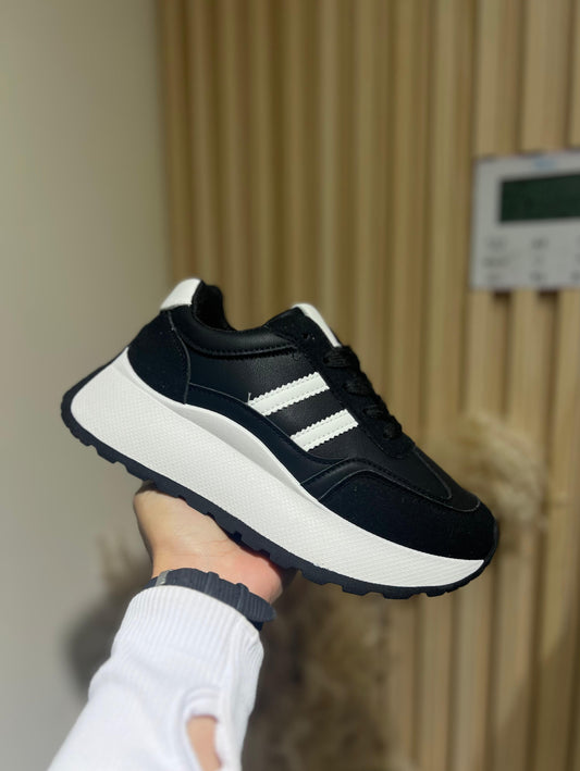 Zapatilla Elegante y Urbana